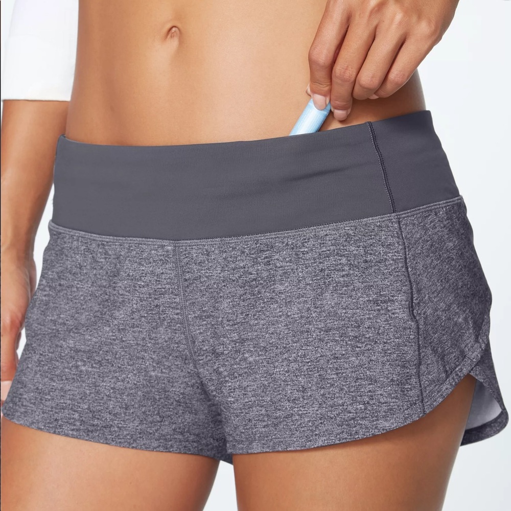 Lululemon size 6 Speed Up low rise short